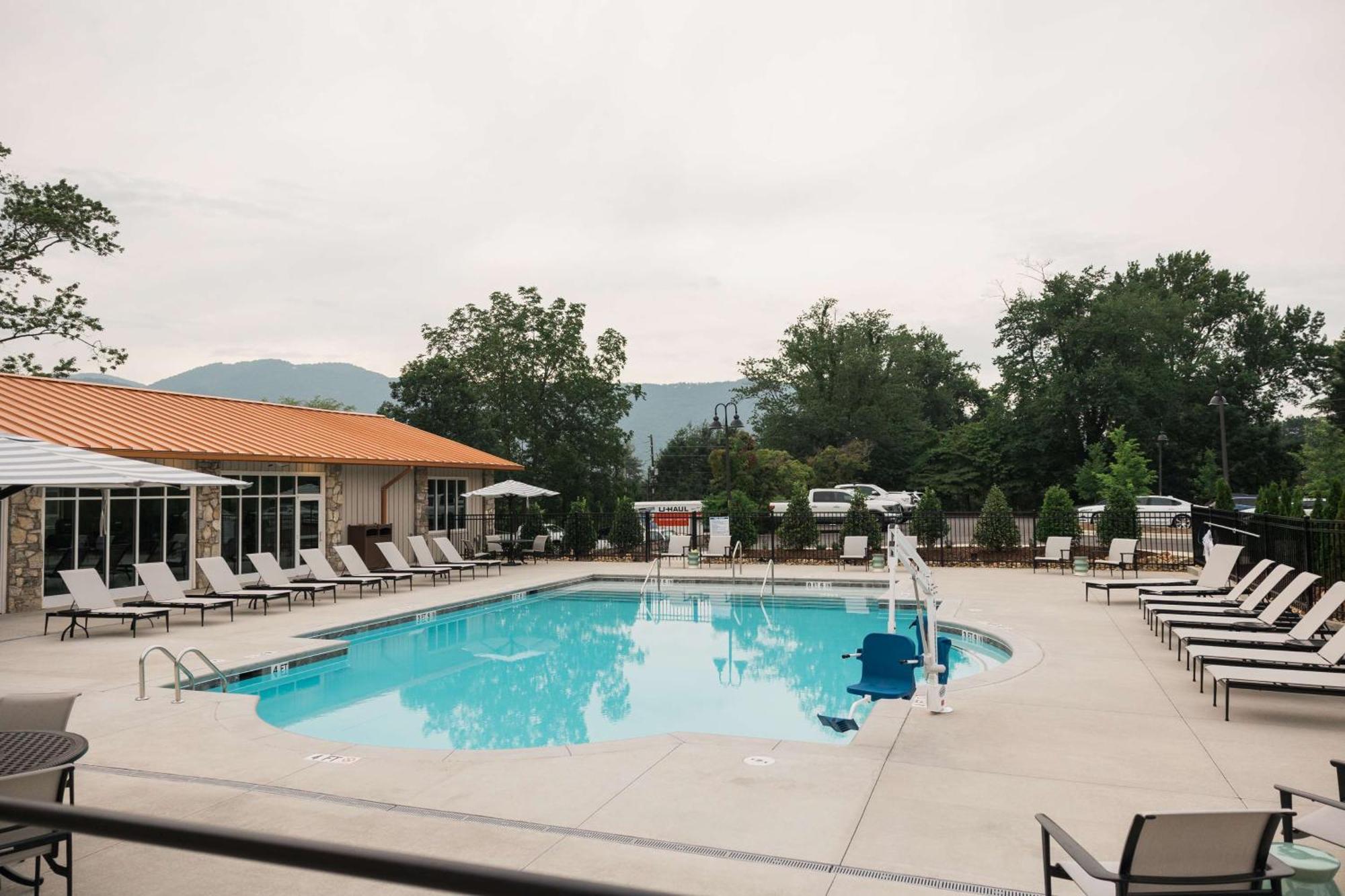 Waynesville Inn And Golf Club, Tapestry Collection By Hilton Exterior foto
